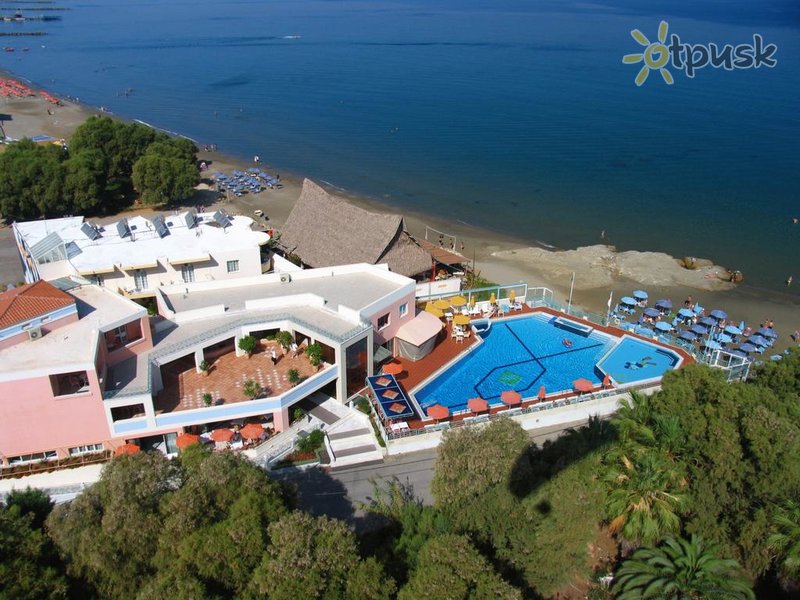              com     Ilianthos Village Luxury Hotels Suites              